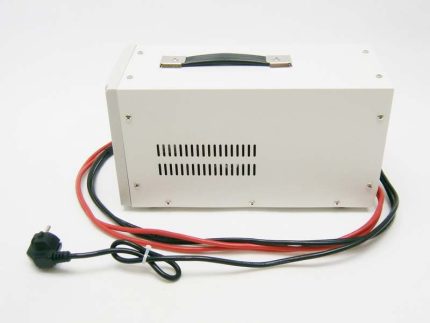 Záložný napájací zdroj 700W 1000VA 12/230V VOLT Sinus Pro – Obrázok 3