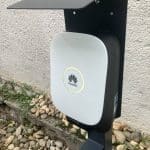 Stojan pre nabíjacie stanice Huawei Wallbox AP22N-EU - z blízka