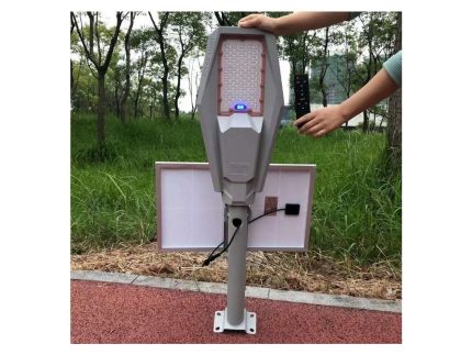 Solárna lampa WARRIOR LED - zadný pohľad