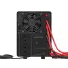 Záložný zdroj UPS Green Cell PowerCore 1500VA 1000W, čistý sínus, LCD, pre batériu 12V – zadný panel so zásuvkami a batériovými káblami